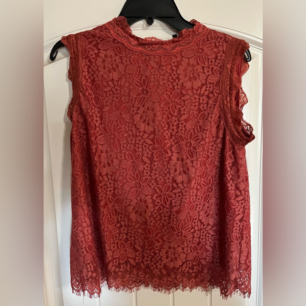Alice Blue Masonic Lace Blouse; size medium.